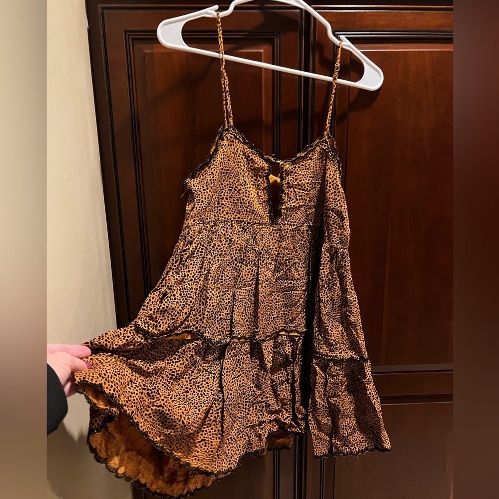 NWT Urban Outfitter Hanna Rayon Tiered Babydoll Mini Dress Leopard - S - Picture 7 of 9